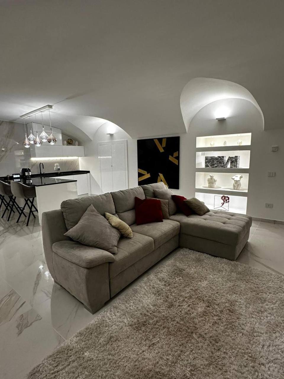 Dolce Luxury * Naples
